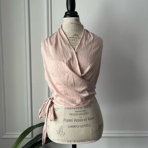 Classic wrap top in light pink